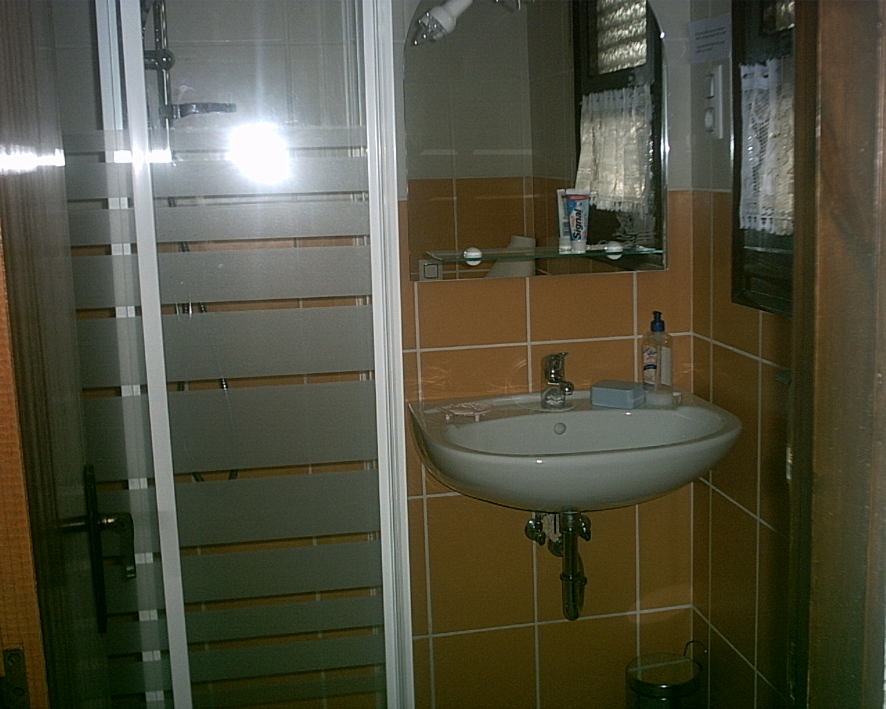 phto0045.jpg